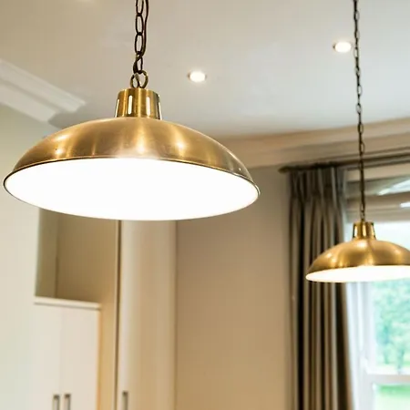 Luxe Maisonette House - Sleeps 16 - Free Parking * Leeds (West Yorkshire)