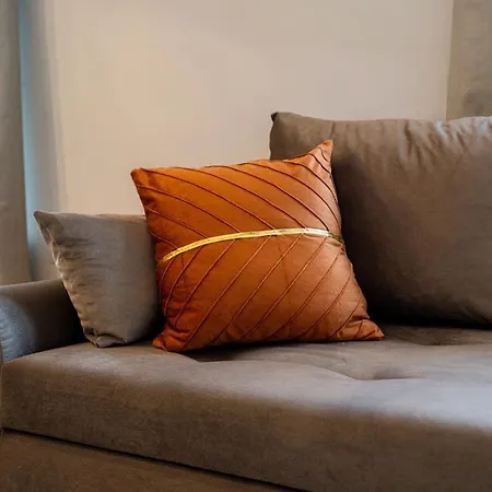 Holiday home Luxe Maisonette House - Sleeps 16 - Free Parking Leeds (West Yorkshire)